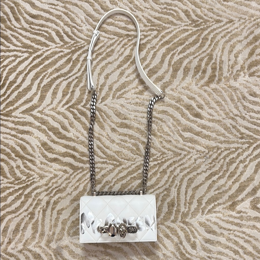 Elegant White Quilted Chain Bag